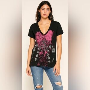 Archaic Gothic Skull V-Neck Graphic Tee Y2K Streetwear Women’s Tshirt Large